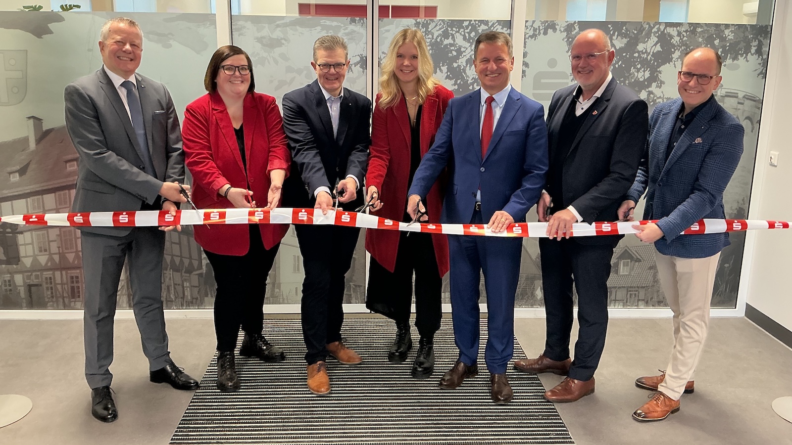 Wiedereröffnung der Sparkassenfiliale in Nieheim